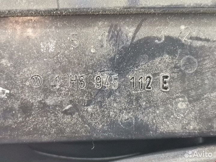 Фонарь задний для Volkswagen Golf 3 1H6945111