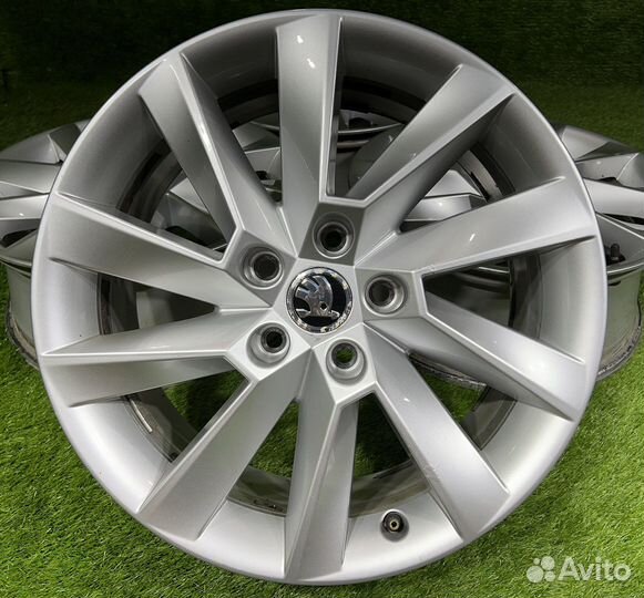 Оригинальные, литые диски Skoda Superb, r17 5x112