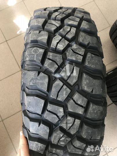 Bfgoodrich Mud-Terrain T/A KM3 265/75 R16 119Q