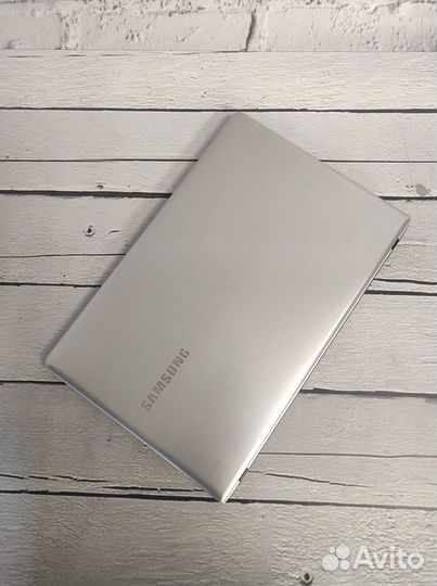 Игровой ноутбук Core i5 \ Geforce 2gb