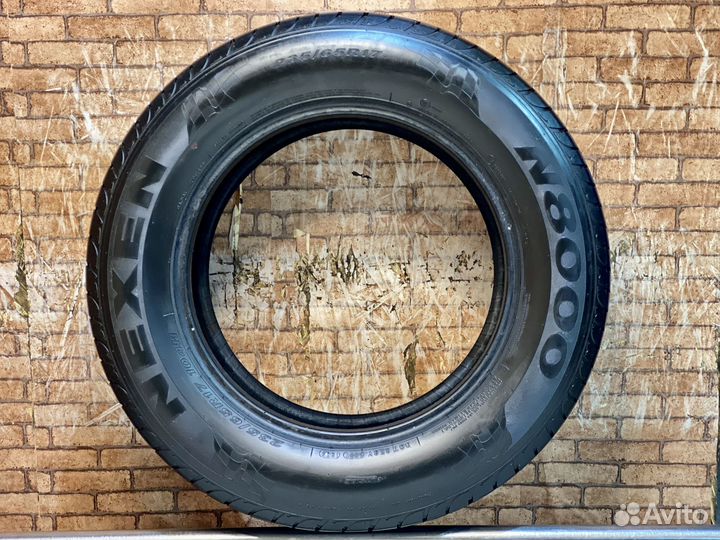 Nexen N8000 235/65 R17