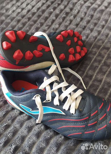 Футбольные бутсы