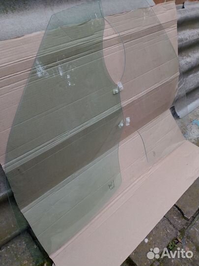 Стекла дверей Hyundai Accent