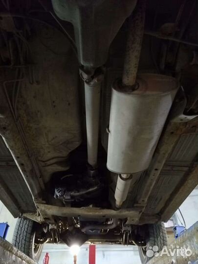 Глушитель на jeep grand cherokee ZJ 5.2