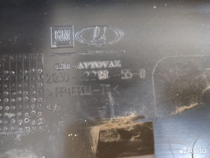 Накладка двери задняя левая Chevrolet Niva 2123