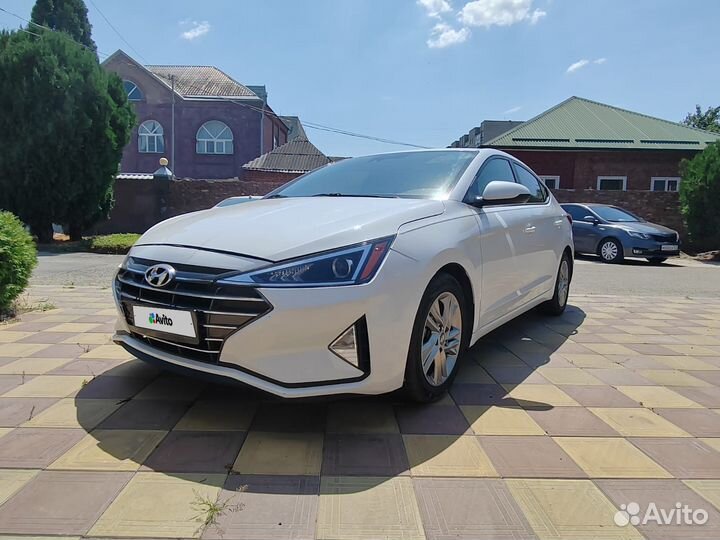 Hyundai Elantra, 2019