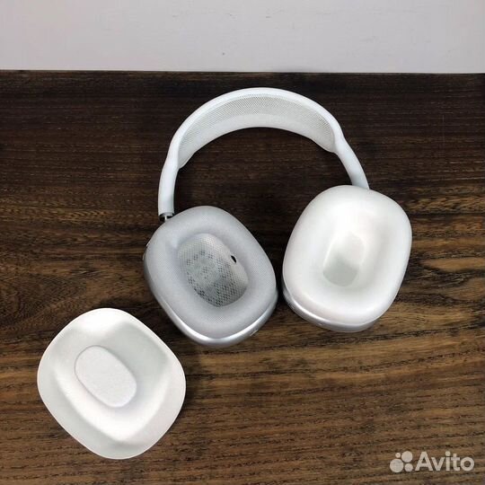 AirPods MAX premium