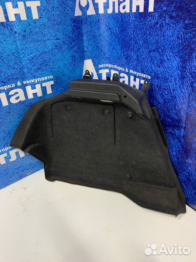 Обшивка багажника задняя левая Opel Astra H Z18XE