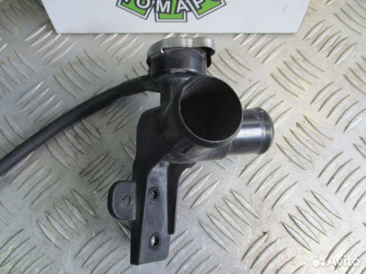 Горловина радиатора Киа Рио 3