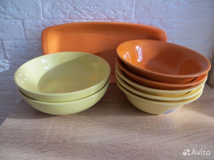 Тарелки,салатники и блюда 2 шт (керамика)