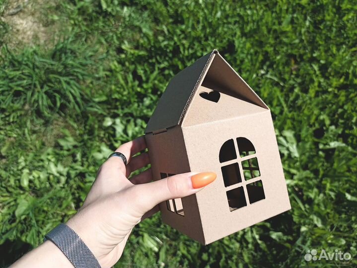 Крафтовые коробки самосборные