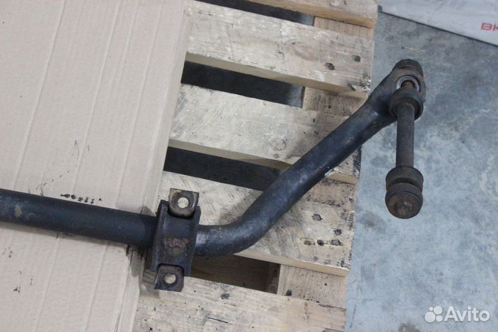 Стабилизатор передний Cadillac Escalade GMT800