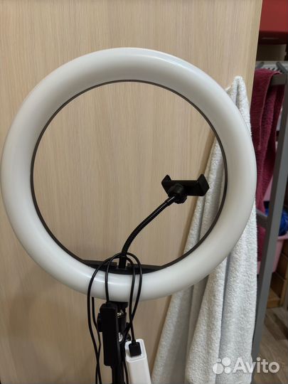 Кольцевая лампа