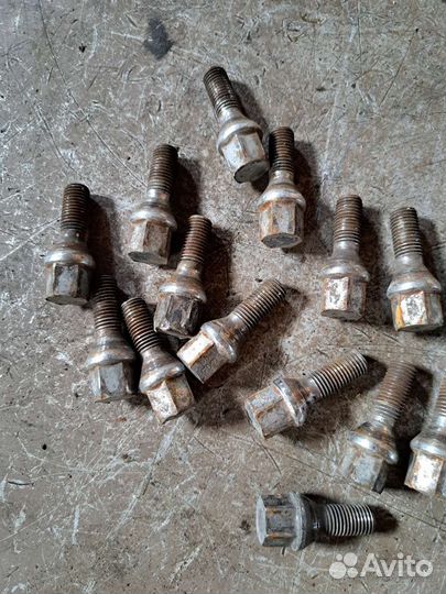 Болты колёсные Opel