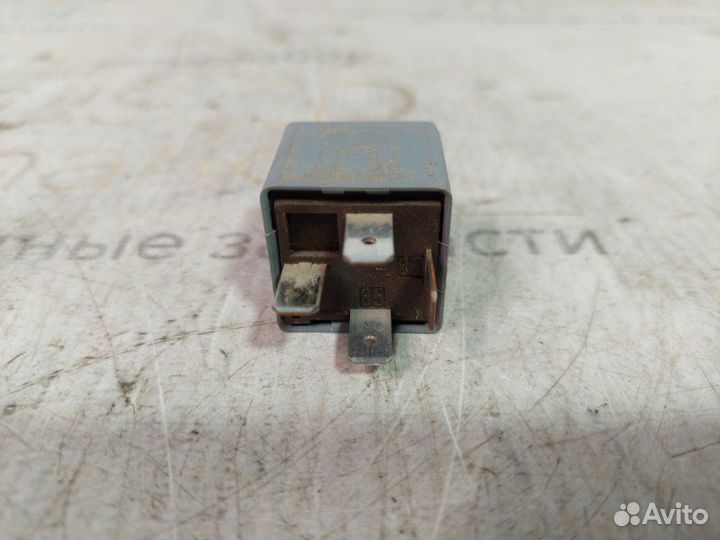 Реле Volkswagen Passat B5+ 1.8T AWM 2002