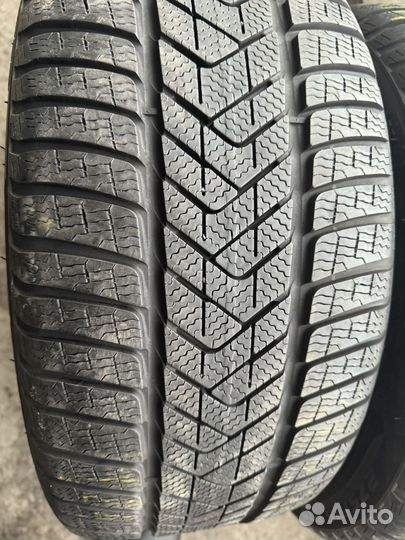 Pirelli Winter Sottozero 3 245/40 R19 и 275/35 R19 V