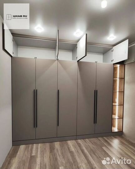 Шкаф распашной с фрезерованными фасадами