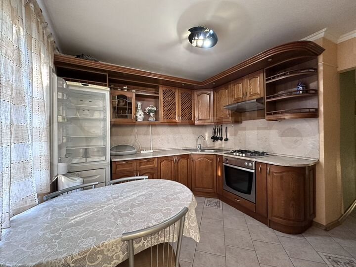 2-к. квартира, 50 м², 4/5 эт.