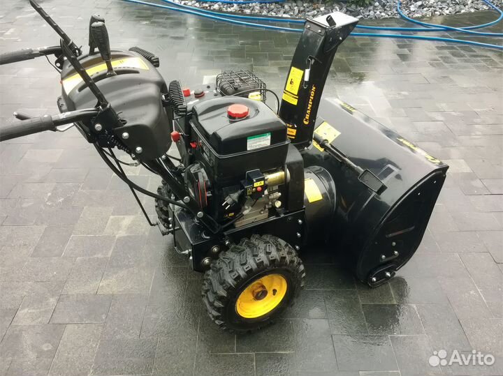 Снегоуборщик champion ST1170BS Б/У