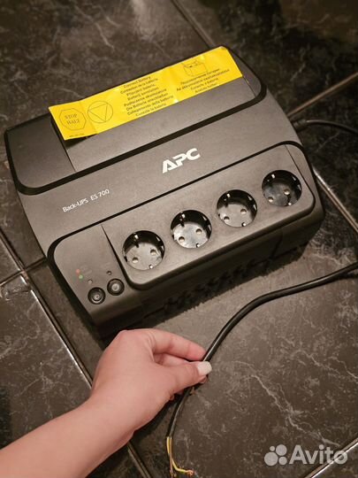 Ибп APC Back-UPS ES 700VA