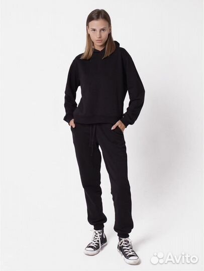 Спортивный костюм женский