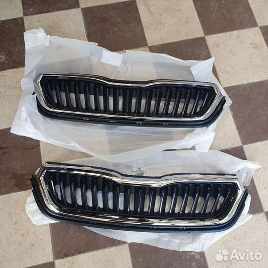 Оригинал Решетка молдинг хром шкода рапид 2 2020