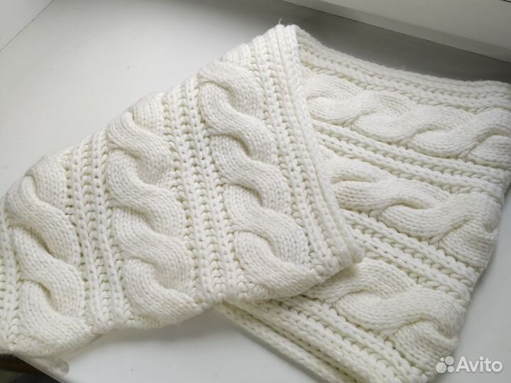 Шапка женская вязаная и снуд белый