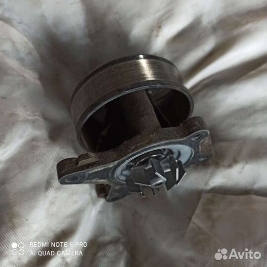 Водяной насос(помпа) на Ниссан хтрейл Т31