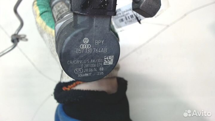 Рампа топливная Volkswagen Passat 7, 2014