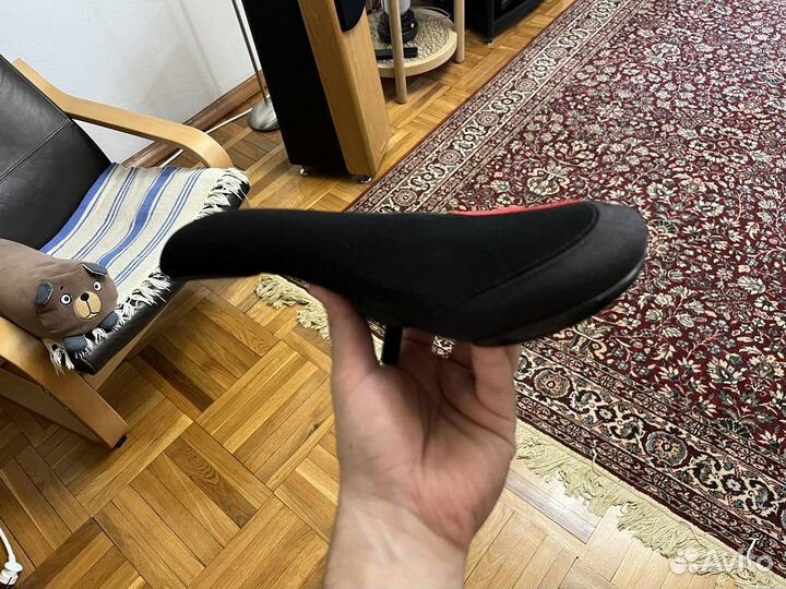 BMX Седло Shadow Crow Slim Pivotal черно-красное