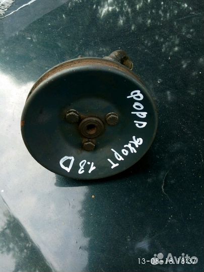 Насос гидроусилителя Ford Escort 1.8 D