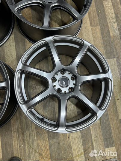 На короллу р16