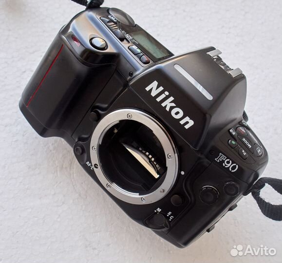 Nikon F90 c MF-26