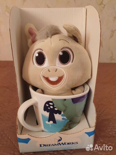 Игрушка в кружке