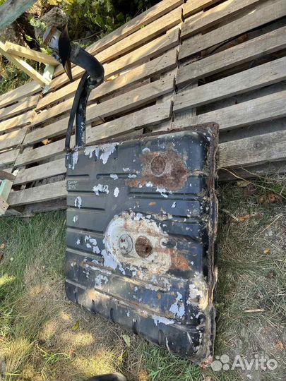 Бензобак на Волгу топливный бак газ