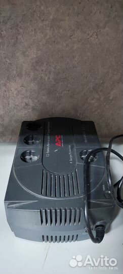 Бесперебойник Back UPS 525