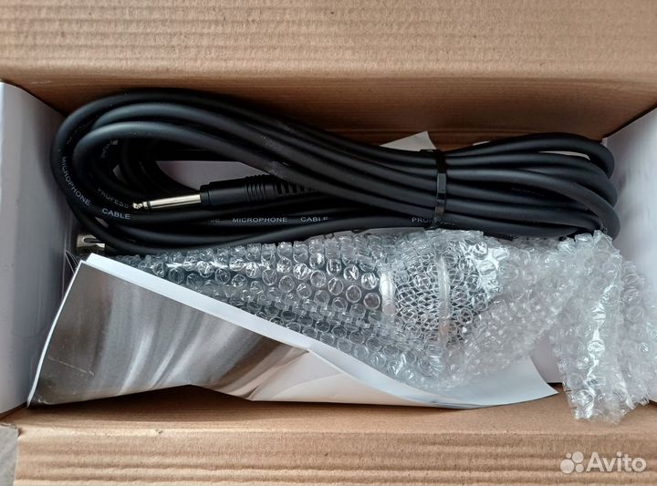 Динамический микрофон Soundking EH002