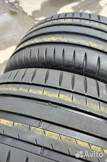 Michelin Pilot Sport 4 235/40 R18