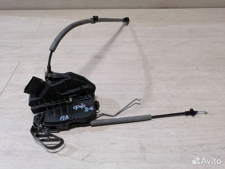 Замок двери передний левый Ford Focus 3 Форд Фокус