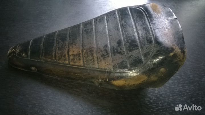 Седло кожаное от велосипеда гвз газ Школьник.ссср