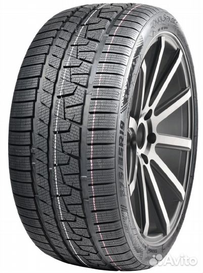 Compasal Winter Blazer UHP 245/40 R19 98V