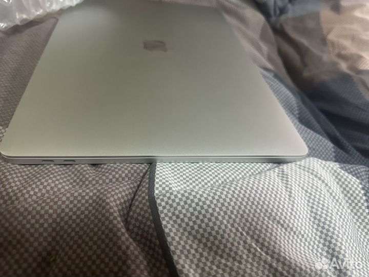 Macbook pro 16 2019 I9/64/2tb 5600m 8gb 11 циклов