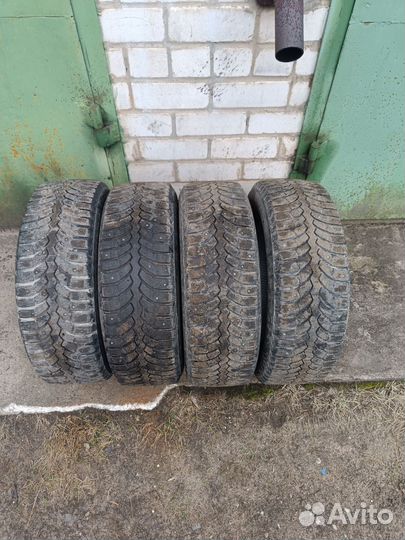 Bridgestone Blizzak Ice 185/65 R8 88