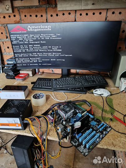 Материнская плата с процессором и памятью