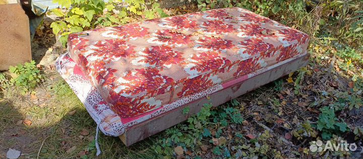 Кровать полуторка с матрасом бу