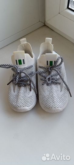 Кроссовки детские