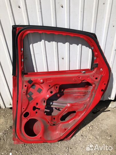 Дверь Ford Focus 3 хэтчбек