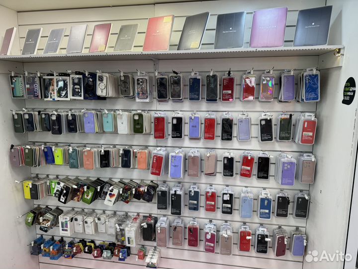 Островок с мобильными аксессурами возраст 5 лет