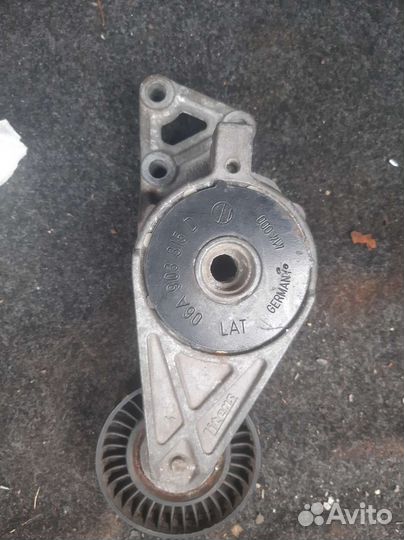 Натяжитель ремня генератора