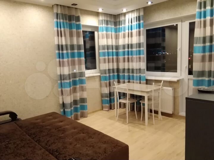 2-к. квартира, 54 м², 7/18 эт.
